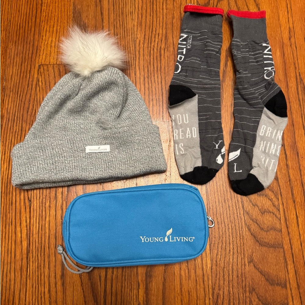 YOUNG LIVING Lot of 3: New zip oil bag, Nitro socks & Winter hat